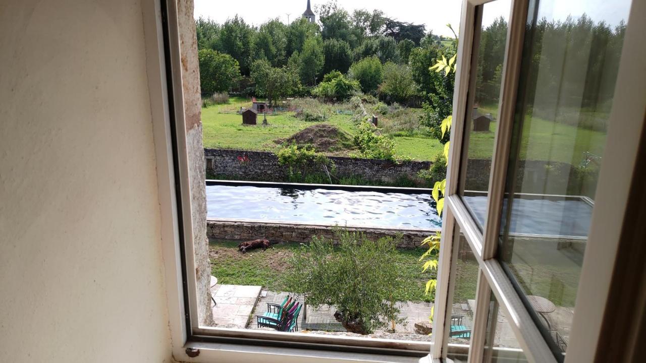 Le Manoir De Gatines Bed & Breakfast Tigne ภายนอก รูปภาพ