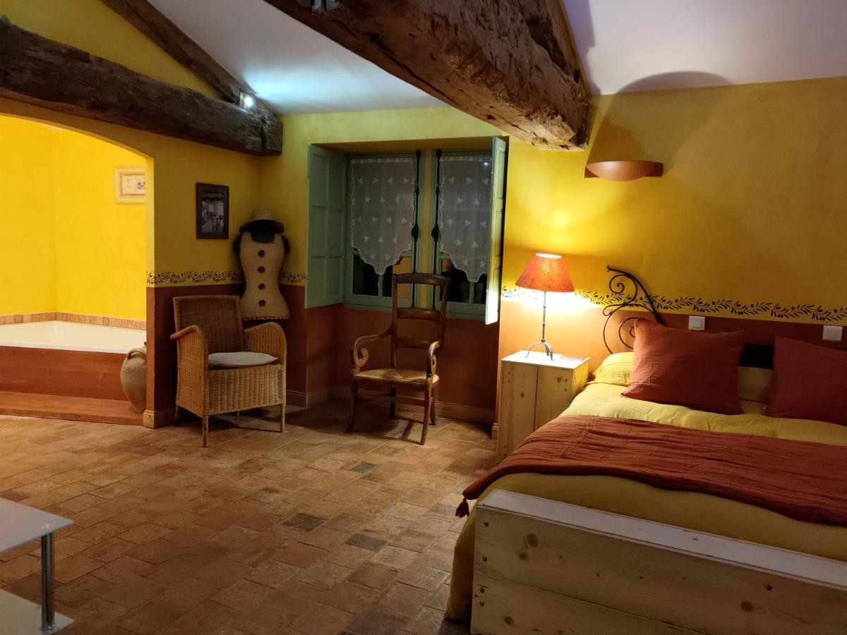 Le Manoir De Gatines Bed & Breakfast Tigne ภายนอก รูปภาพ