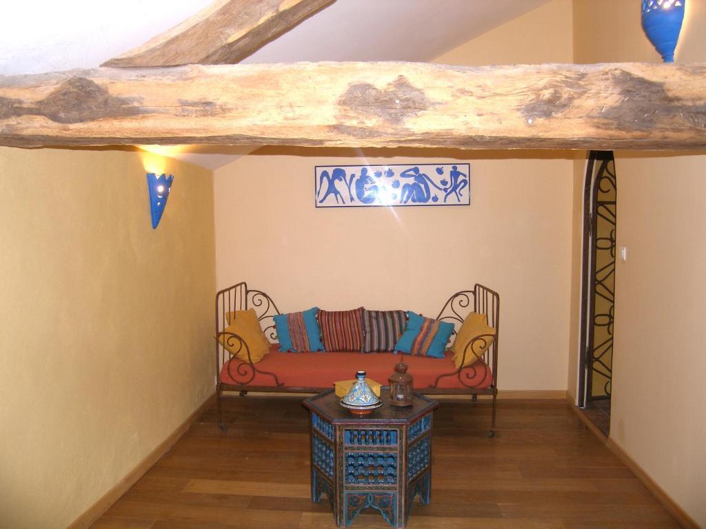 Le Manoir De Gatines Bed & Breakfast Tigne ภายนอก รูปภาพ